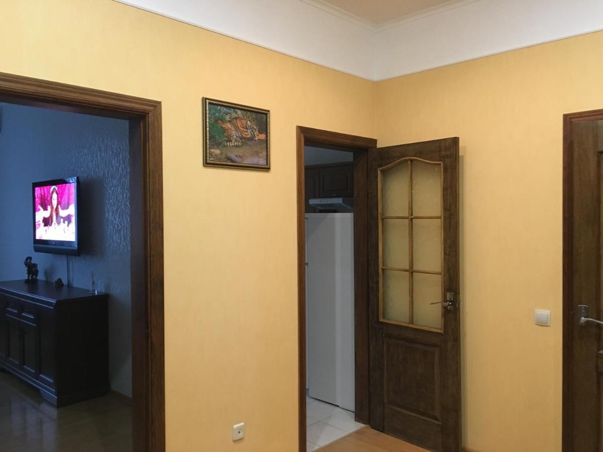 Comfortable Apartment On The Obolon كييف المظهر الخارجي الصورة